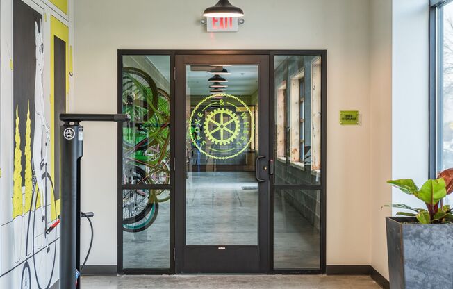 2 beds, 2 baths, 1,098 sqft, $1,630, Unit 422