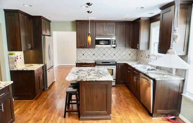 Lovely and Spacious 3 Bedroom 2.5 Bathroom Home In Beautiful Pleasant Valley