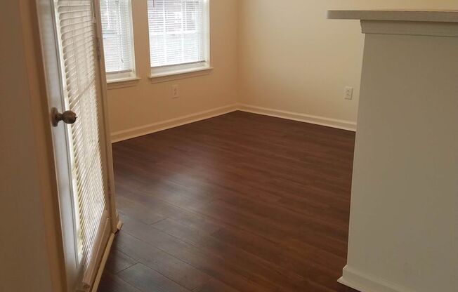 2 beds, 2 baths, 1,033 sqft, $1,609, Unit 29-29104