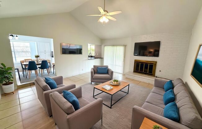 MUST SEE! AVAILABLE NOW! UNIQUE 4 Bedroom/ 2 Bath Home!