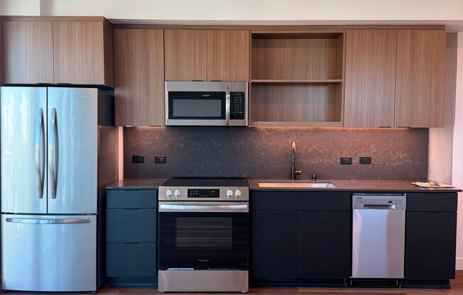Studio, 1 bath, 468 sqft, $2,860, Unit 712