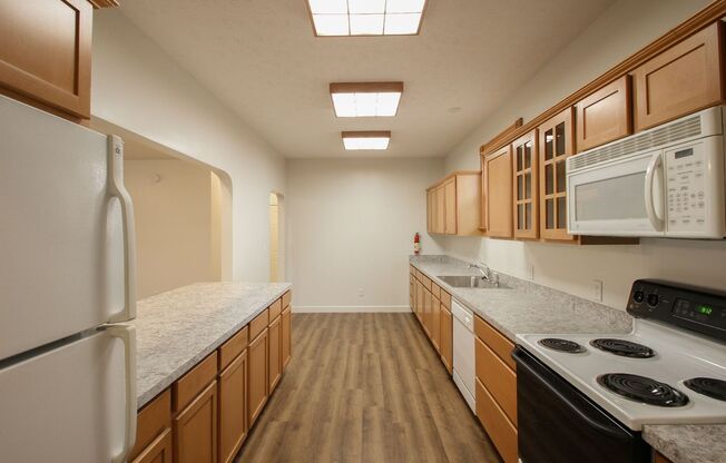 2 beds, 2 baths, 1,650 sqft, $2,135