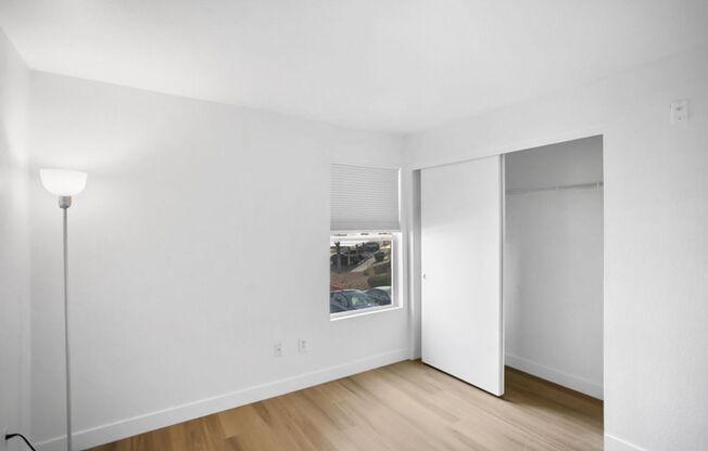 3 beds, 2 baths, $1,570, Unit # 2084