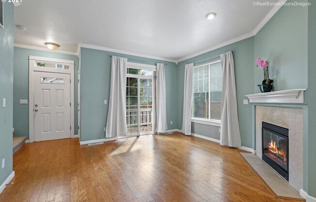 Stunning 3 Bedroom Merlo Station Townhouse in Beaverton