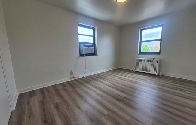 1 bed, 1 bath, 600 sqft, $1,299, Unit 5631 Rippey St. #C6