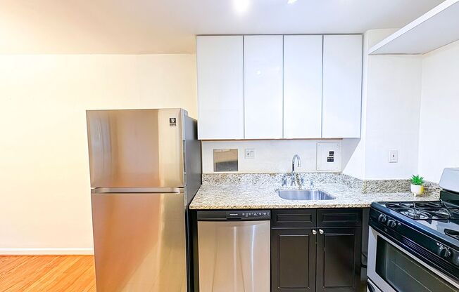 1 bed, 1 bath, $1,900, Unit # 408