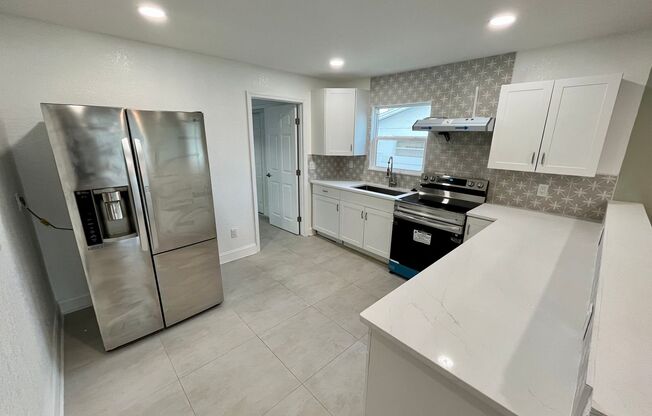 Beautifully remodeled 2/1 home in the heart of St. Pete