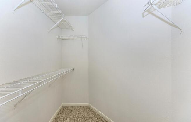 2 beds, 2 baths, 1,211 sqft, $1,690