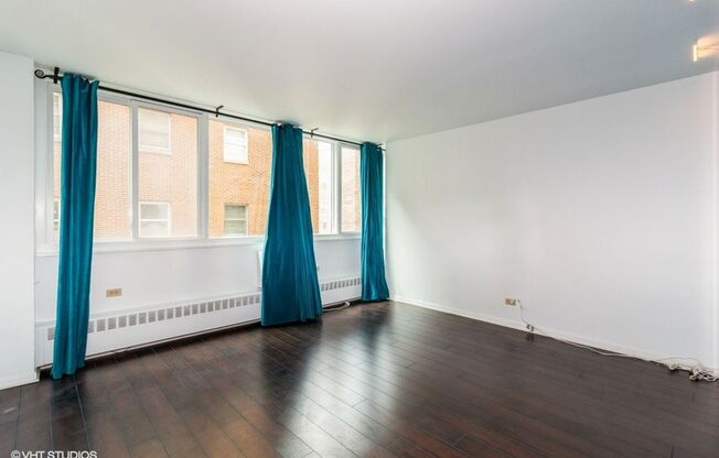 1 bed, 1 bath, $1,800