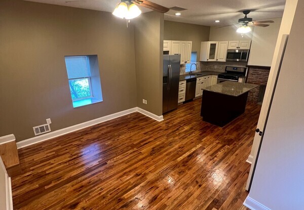 10 WOODMONT RD
