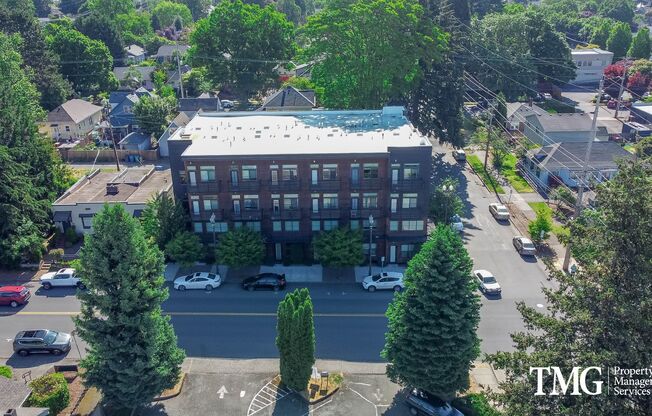 Broadway Apartments