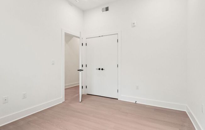 3 beds, 2 baths, 1,250 sqft, $3,667, Unit 110