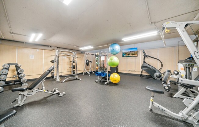 2 beds, 1 bath, 618 sqft, $2,850, Unit 524