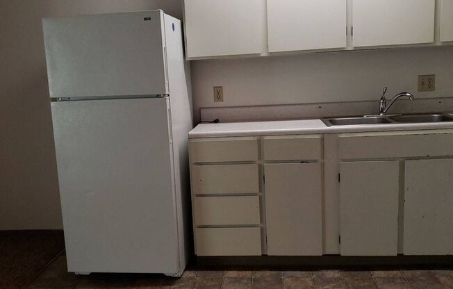 1 bed, 1 bath, 420 sqft, $585, Unit 8252