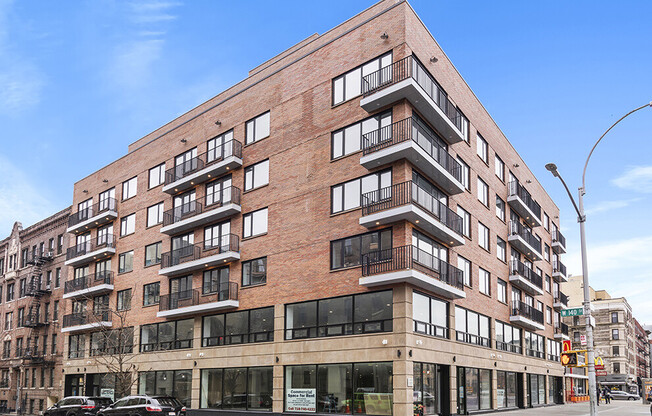 1 bed, 1 bath, $3,350, Unit 4A