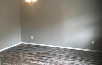 2 beds, 2 baths, 900 sqft, $800