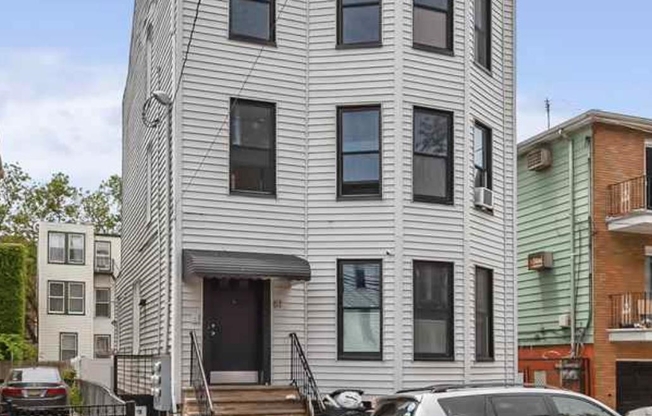 61 BEACON AVE