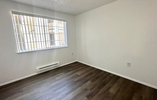 3 beds, 2 baths, 1,098 sqft, $2,090, Unit U102