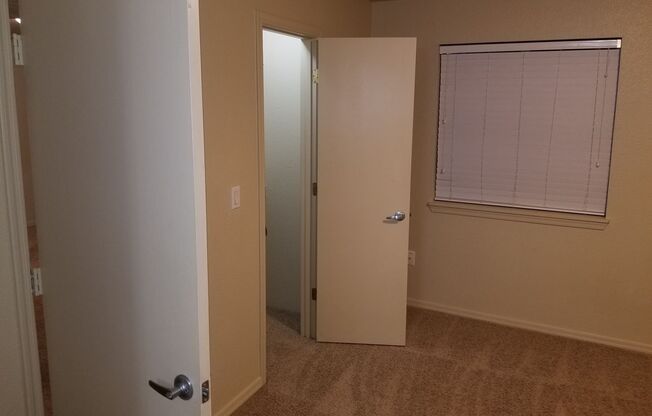 2 beds, 2 baths, $1,700