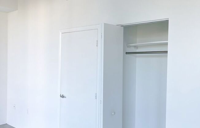 Studio, 1 bath, 796 sqft, $2,550, Unit Unit 411