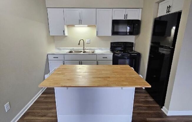 Heritage House Apartments