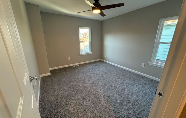 2 beds, 1 bath, $1,895