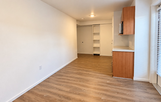 Studio, 1 bath, 190 sqft, $1,495, Unit 3210