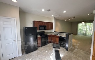 3512 SUMMERLIN LN