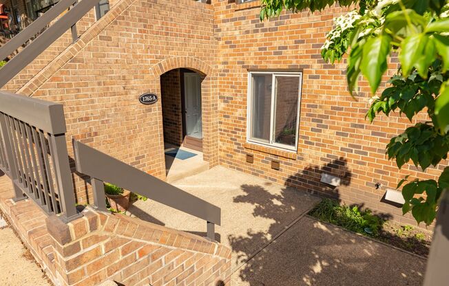 Beautiful 2-bedroom, 1.5-bath