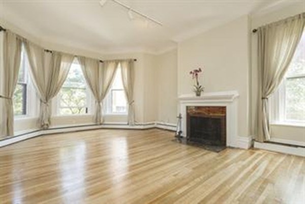 351 Beacon St Apt 4