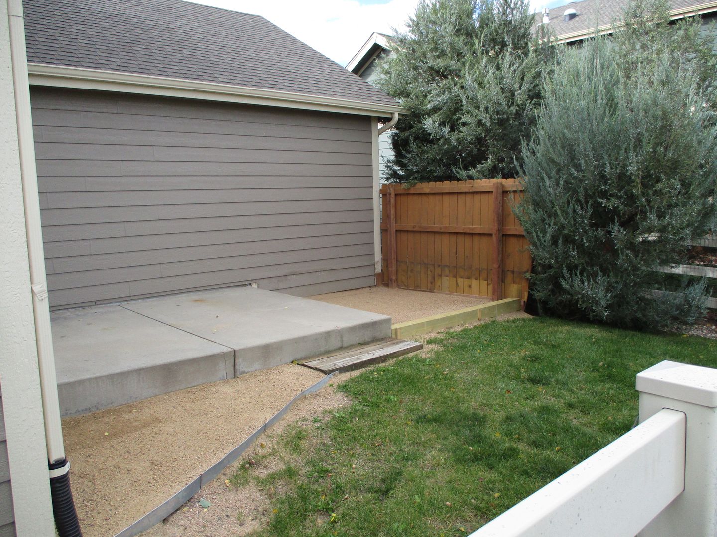 Pet-Friendly 4-Bedroom Home in Desirable Rigden Farm