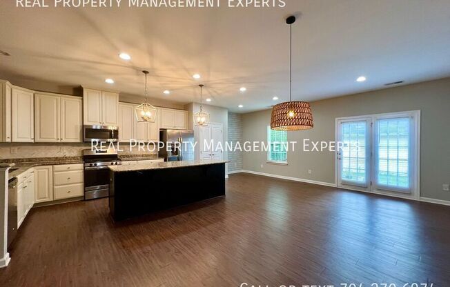 6564 HASLEY WOODS DR