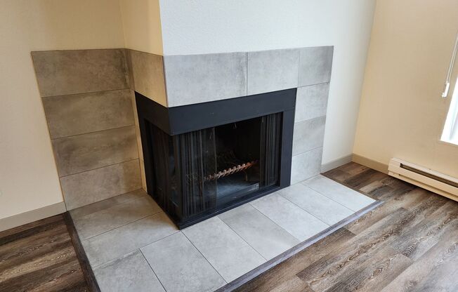 1 bed, 1 bath, 803 sqft, $1,695, Unit 253