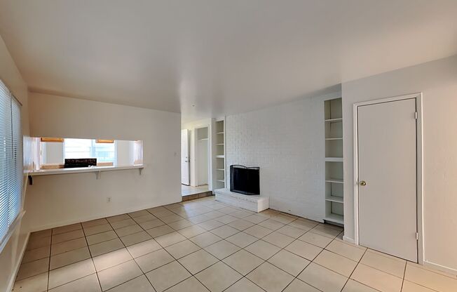 2 beds, 1 bath, 856 sqft, $1,550, Unit 2