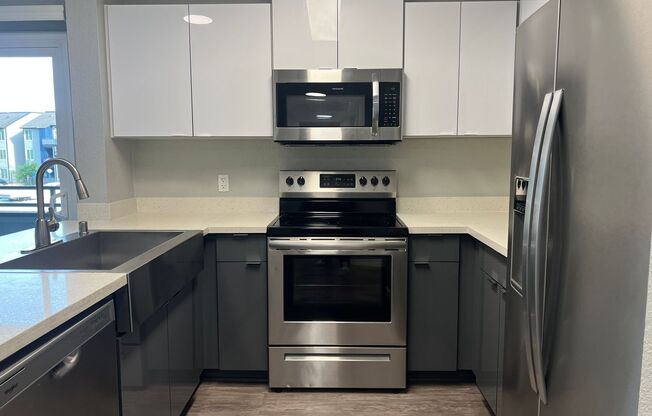 2 beds, 2 baths, 841 sqft, $2,880, Unit K021