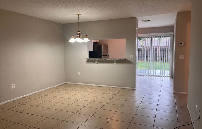 2 beds, 2 baths, $1,750