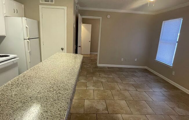 1 bed, 1 bath, 504 sqft, $1,100, Unit 115