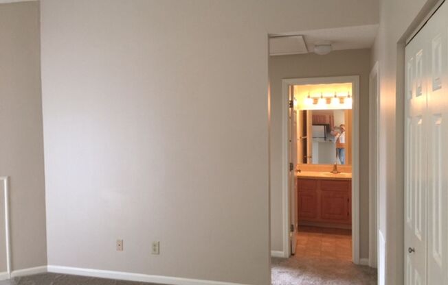 2 beds, 2 baths, 1,000 sqft, $1,342, Unit 3846c