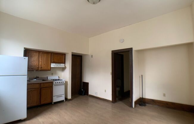 1604 E Kane Pl.