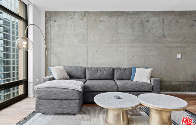 1 bed, 1 bath, 950 sqft, $3,150, Unit 1111