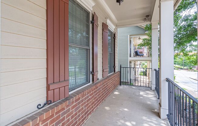 Stunning 4-bedroom, 3.5-bathroom home located in the vibrant city of Atlanta, GA walking distance to Atlantic Station