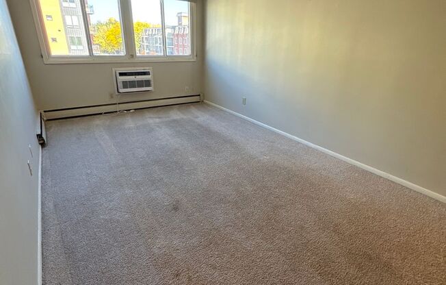 1 bed, 1 bath, 630 sqft, $870, Unit Unit 307