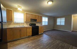 3 beds, 2 baths, $1,350