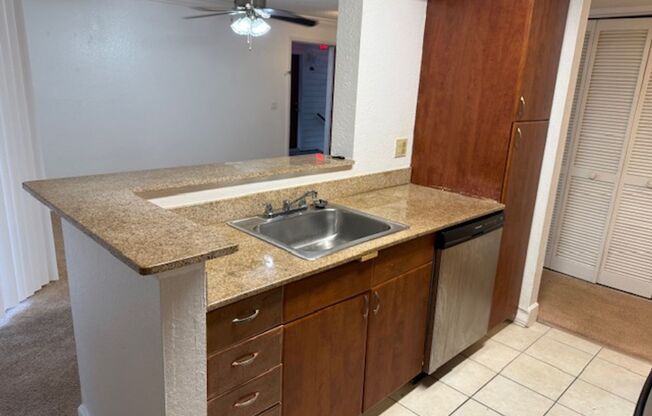Lexington Place - 1126