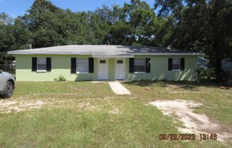 Quaint duplex in Fort Walton Beach!