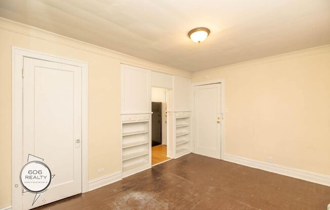 Studio, 1 bath, $850, Unit 5011-9