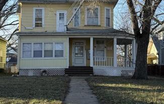 209 SW WESTERN