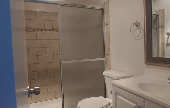2 beds, 2 baths, 925 sqft, $2,450, Unit 34