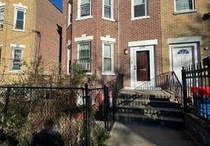 3 beds, 1 bath, $3,500, Unit 2