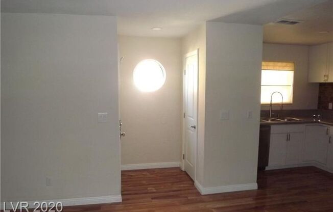 Remodeled One Bedroom Downstairs Condo